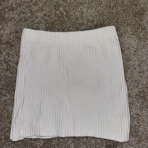 Elegant White Ribbed Skirt